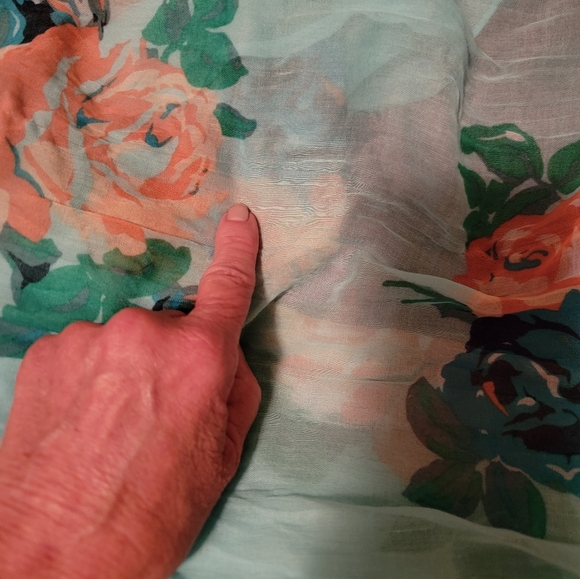 Ann Taylor blue and salmon colored flower shawl scarf - Picture 6 of 6